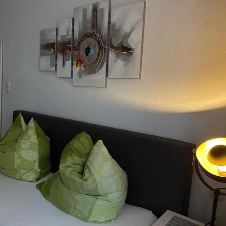 City Ferienwohnung Bayreuth شقة *
